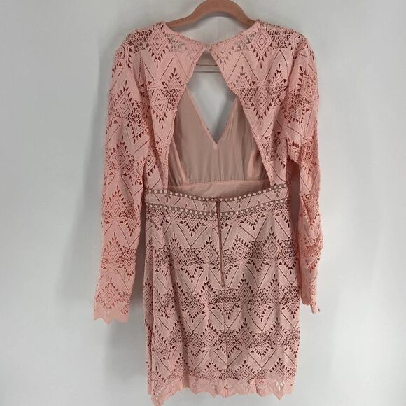 Stylestalker Pink Lace V Neck Long Sleeve Open Back Mini Dress NWt womens < - Picture 3 of 9